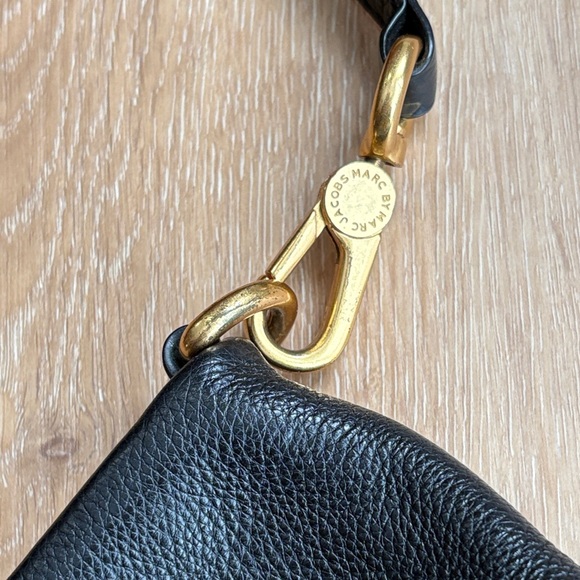 Marc Jacobs Black Leather Crossbody Bag, EXCELLENT Condition. - Picture 3 of 9
